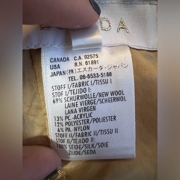 Escada Tan Tweed Blazer and Skirt Set Medium - Picture 13 of 16